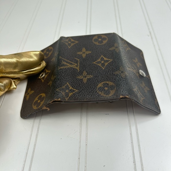 Louis Vuitton Monogram 6 Key Ring Case Wallet - Picture 7 of 13